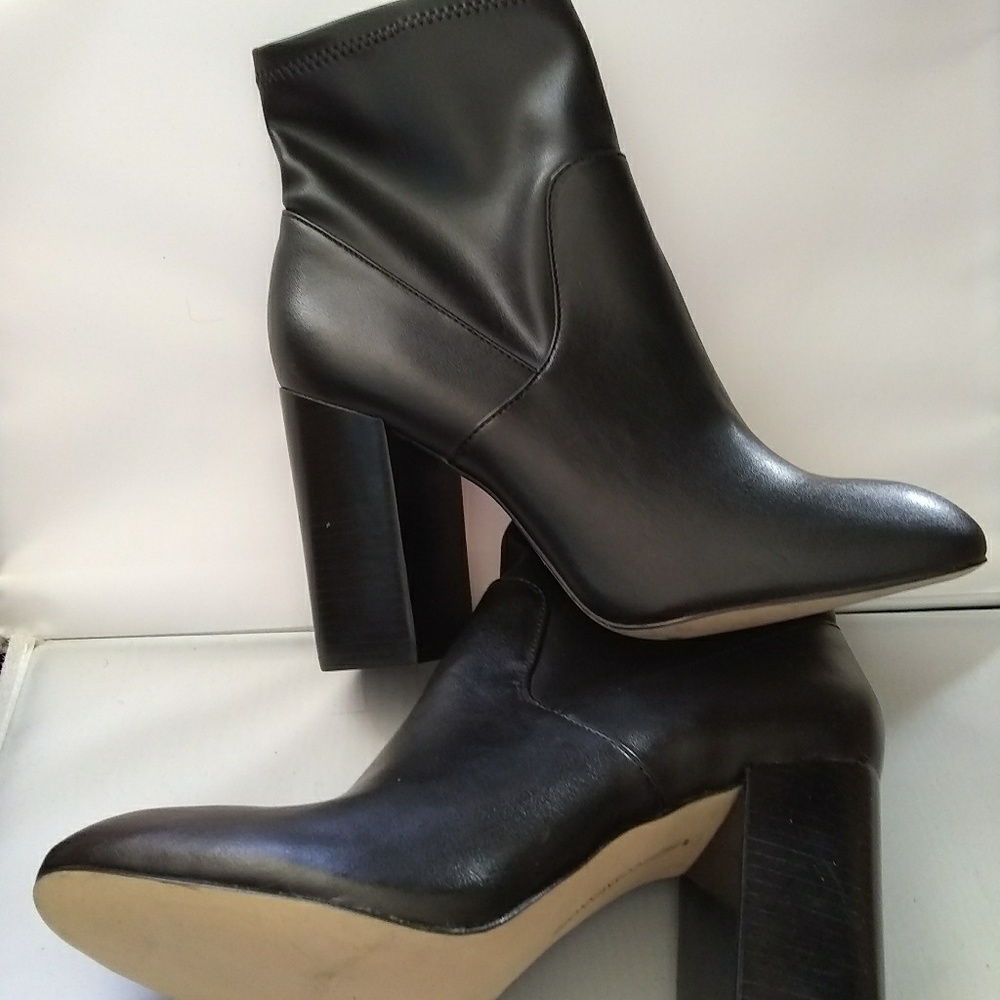 Boots - Picture 3 of 3